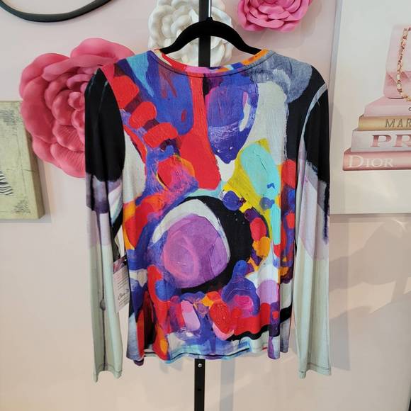 NEW CLAIRE DESJARDINS try me v-neck long sleeve tshirt in multi - Picture 3 of 3